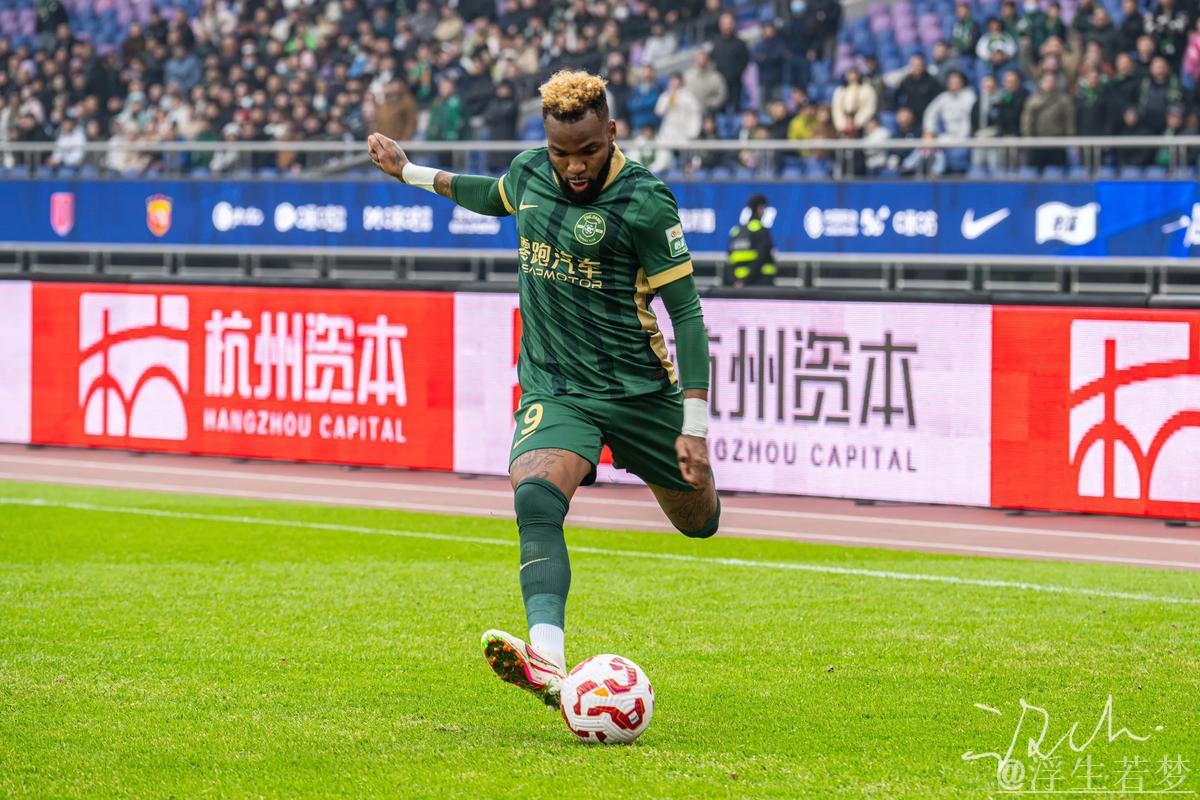 陶强龙传射助攻 王钰栋梅开二度 浙江4-2击败长春亚泰